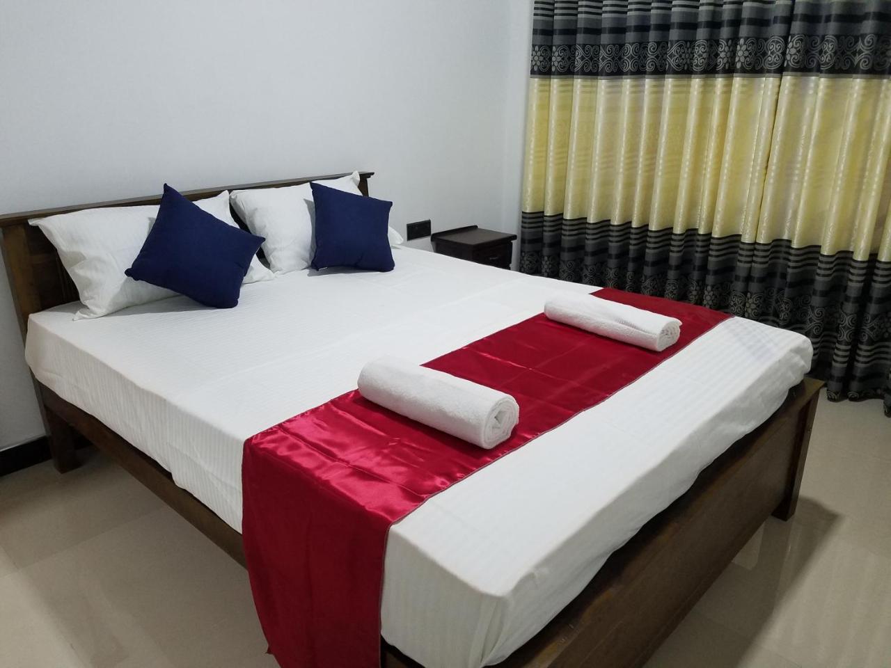 Yashumi Homestay ดัมบูลลา ภายนอก รูปภาพ