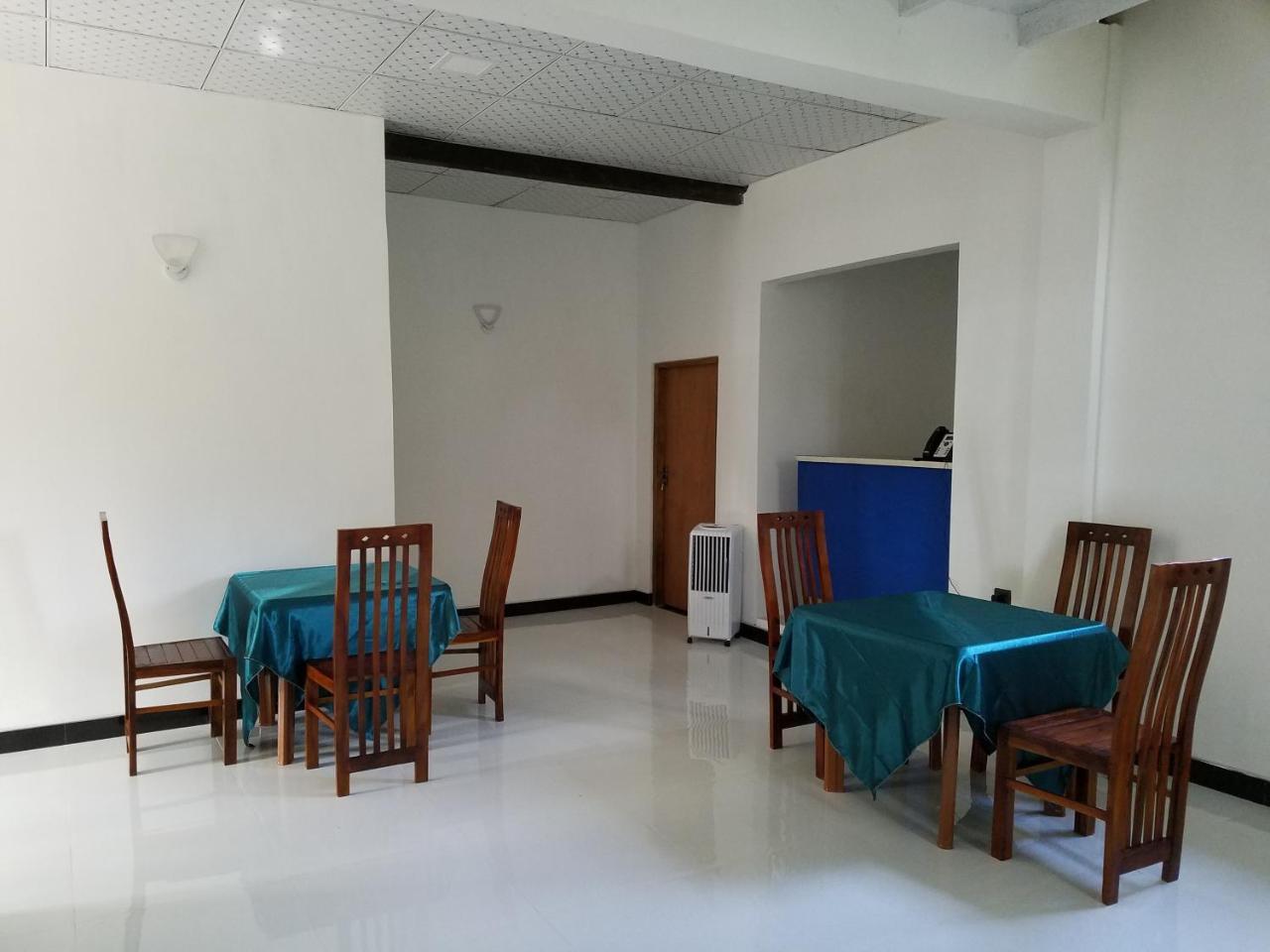 Yashumi Homestay ดัมบูลลา ภายนอก รูปภาพ